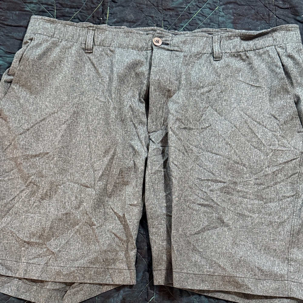 Under Armour Men's Charcoal Drive Golf Shorts